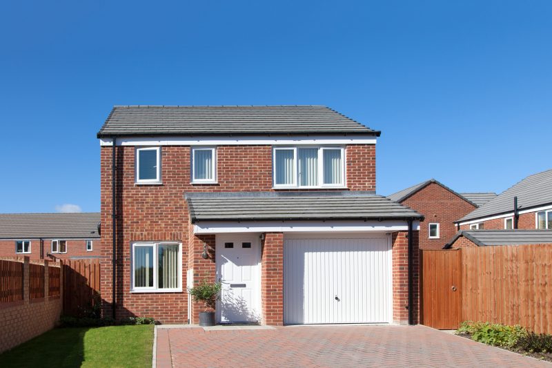Modern,Detached,House,With,Garage